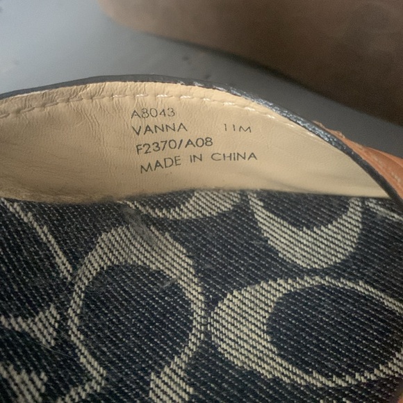 Coach Shoes! - Picture 8 of 8